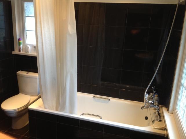 			4 Bedroom, 1 bath, 1 reception House			 Greenfield Gardens, CRICKLEWOOD